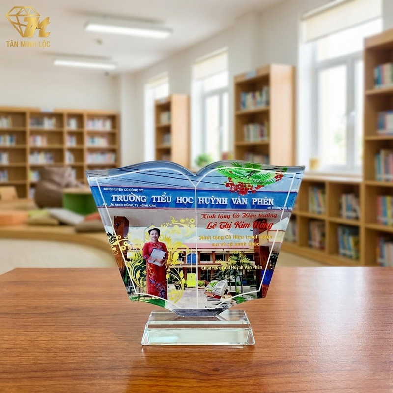 kỷ niệm chương thuỷ tinh