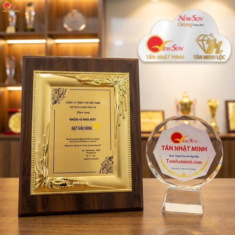 bảng vinh danh, kỷ niệm chương gỗ đồng