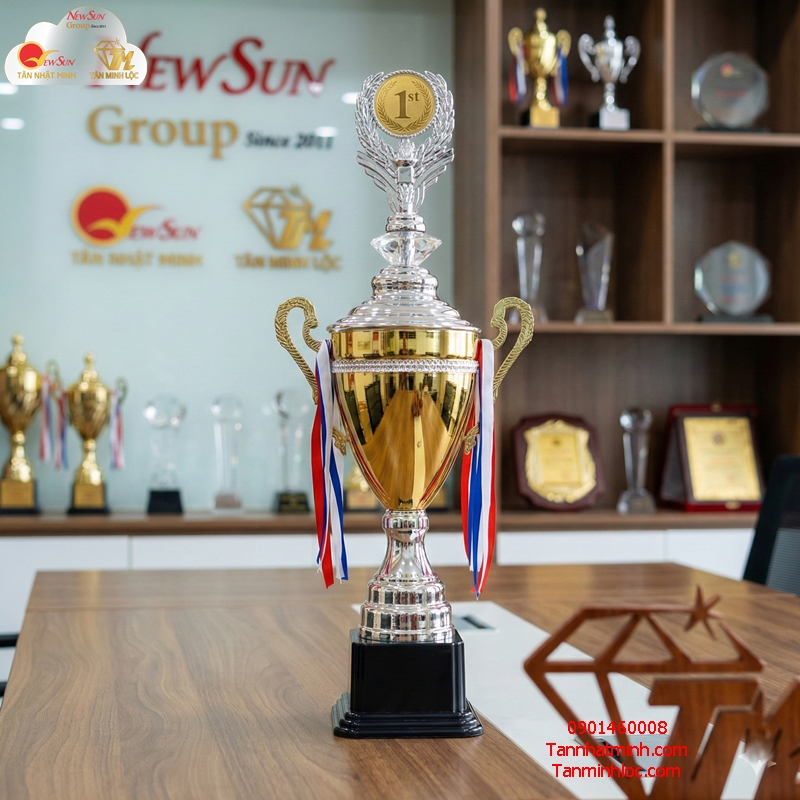 cúp cầu lông đẹp