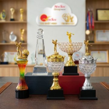 cúp golf đẹp