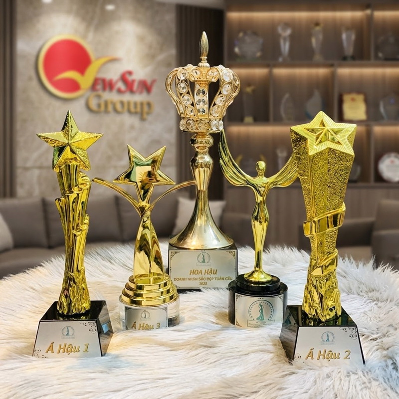 cúp lưu niệm tphcm