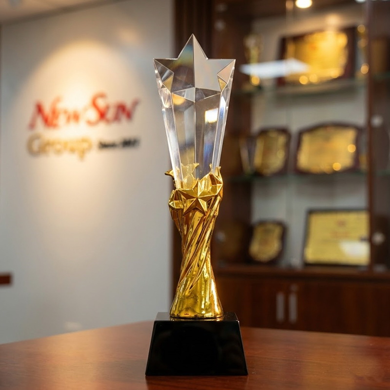 cúp lưu niệm tphcm