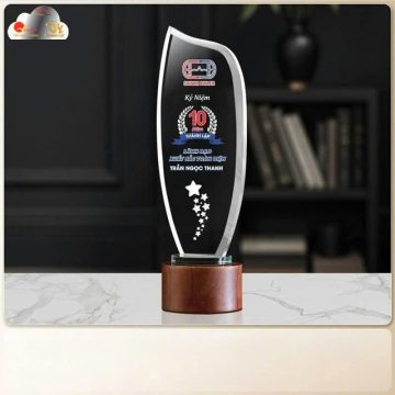 cúp pha lê đẹp