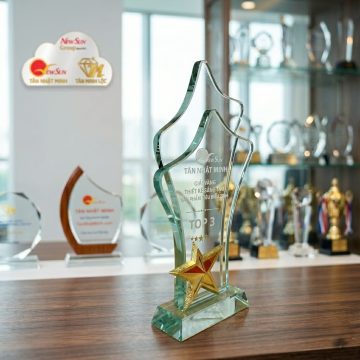 cup-thuy-tinh