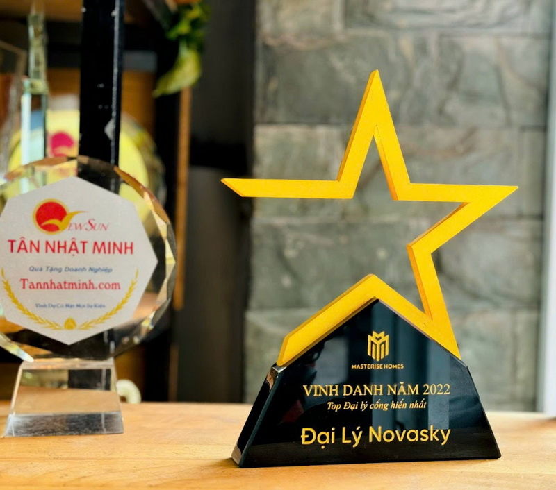 ky niem chuong vinh danh lam theo yeu cau ngoi sao