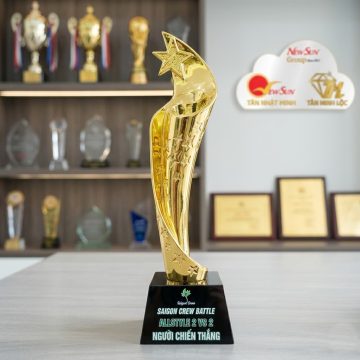 cúp lưu niệm vinh danh si mạ vàng