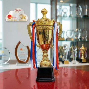 Cúp Nhựa Vinh Danh Đẹp Giá Rẻ