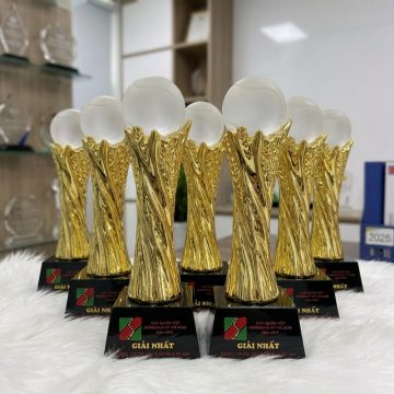 cup tennis mạ vang dep