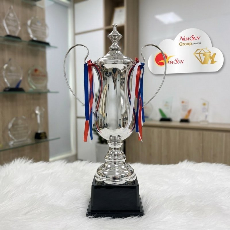 cup the thao mau Bac dep cao cap vip