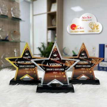 ky niem chuong thuy tinh pha le ngoi sao
