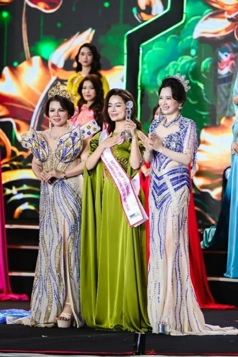 cup-hoa-hau-doanh-nhan-viet-nam-2026-Tan-Minh-Loc-San-Xuat