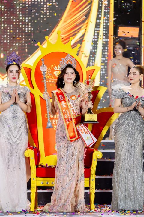 cup-hoa-hau-doanh-nhan-viet-nam-2026--nguyen-hoang-van-b23192-4