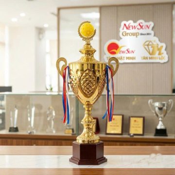 mau cup pickleball kim loai dep moi nhat
